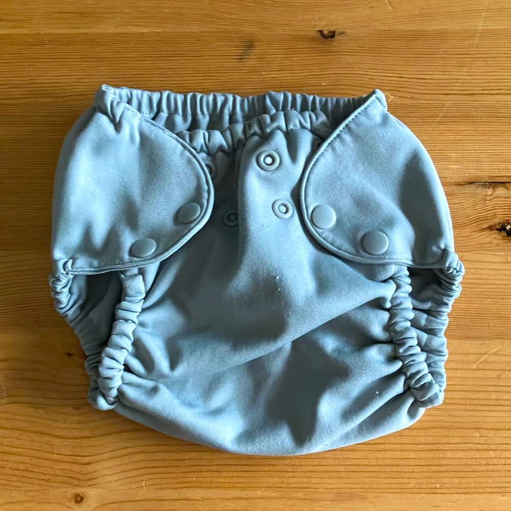 Esembly Cloth Diaper Outer in Dove